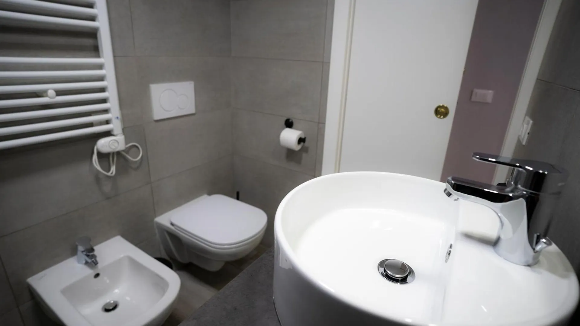 The Cozy Corner - Feel At Home - M3 Maciachini Milan Apartment
