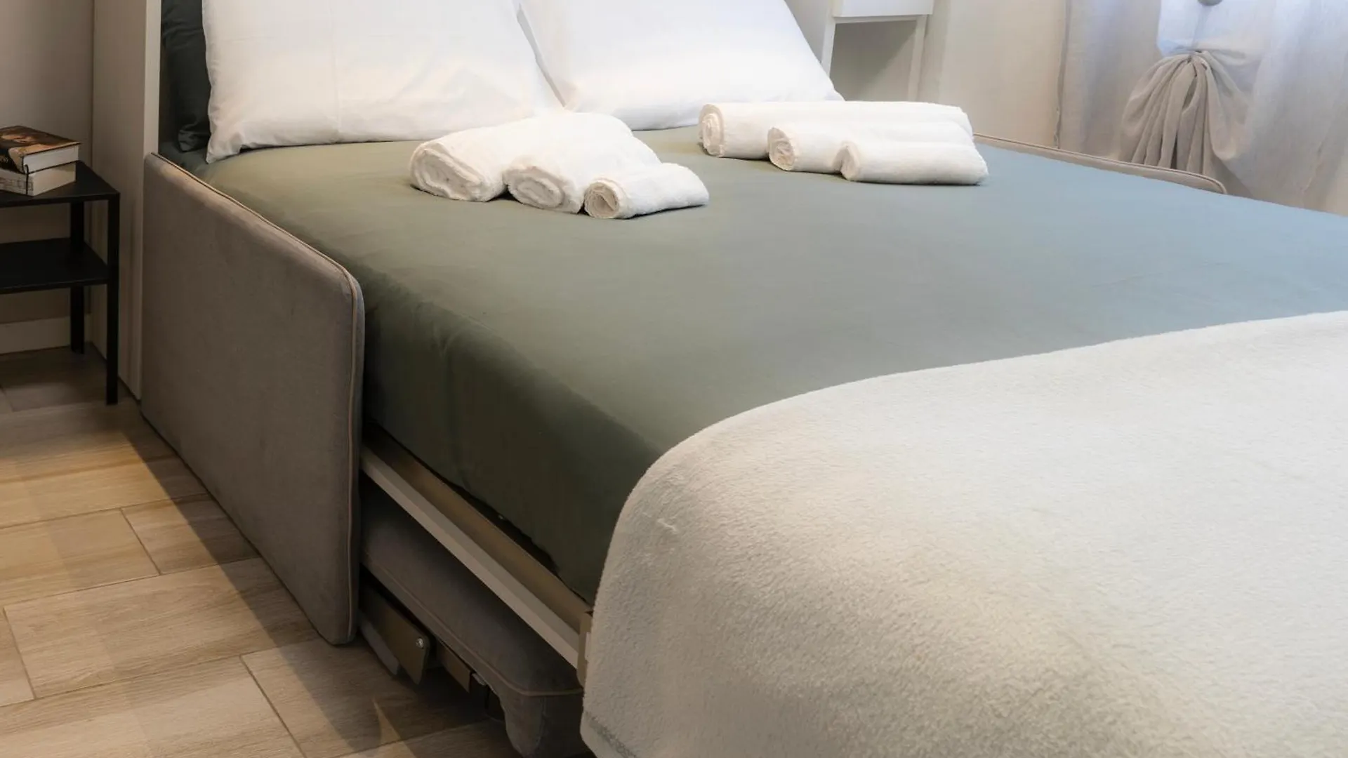 The Cozy Corner - Feel At Home - M3 Maciachini Milan Apartment