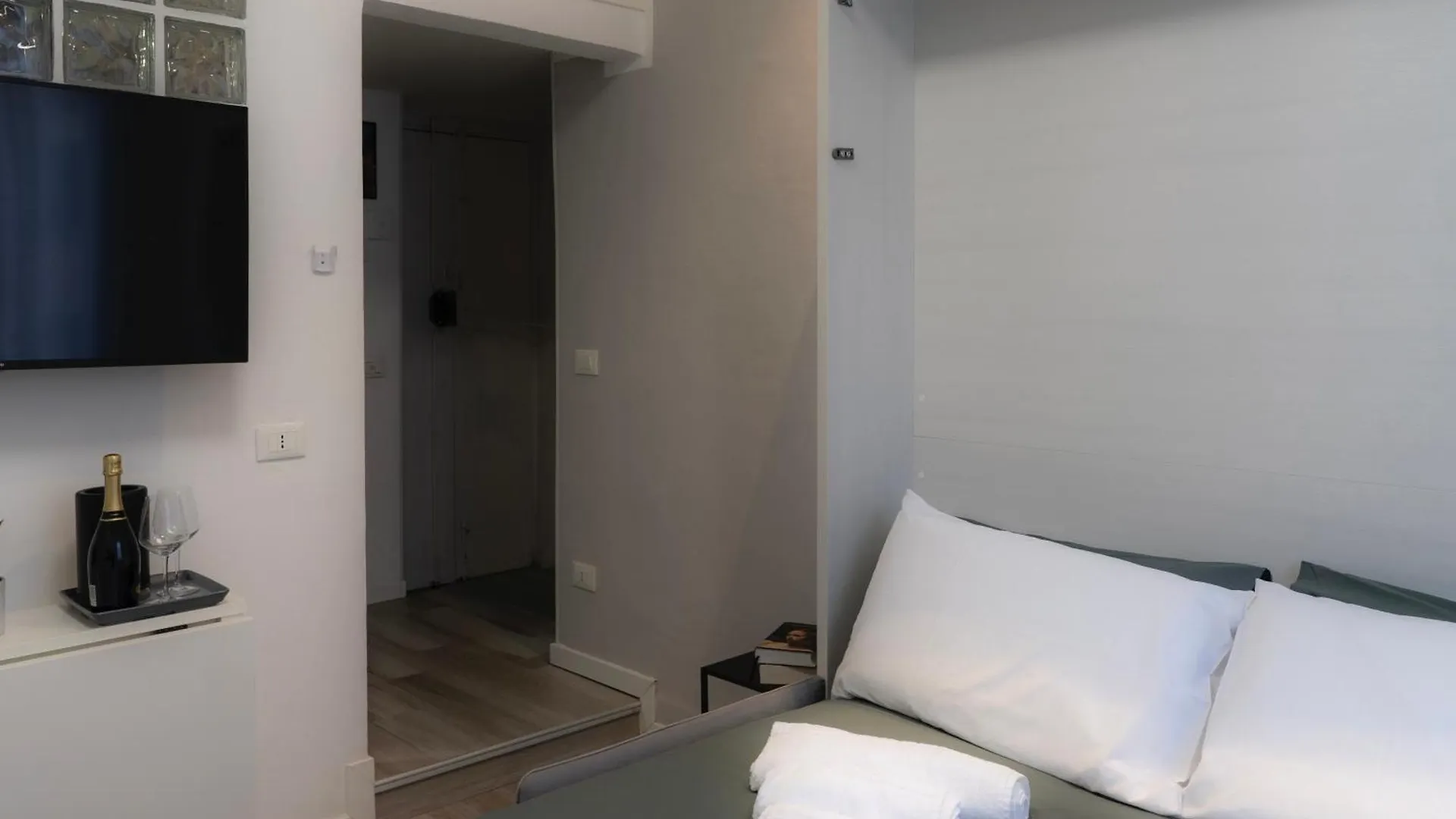 Apartment The Cozy Corner - Feel At Home - M3 Maciachini Milan